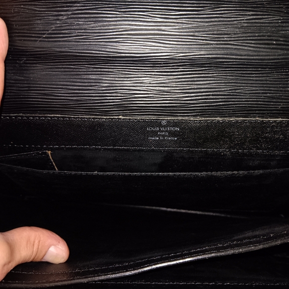 Louis Vuitton black epi briefcase - Picture 7 of 9
